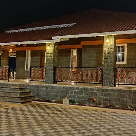 Onyx Farm Villa Khamshet Екстериор снимка